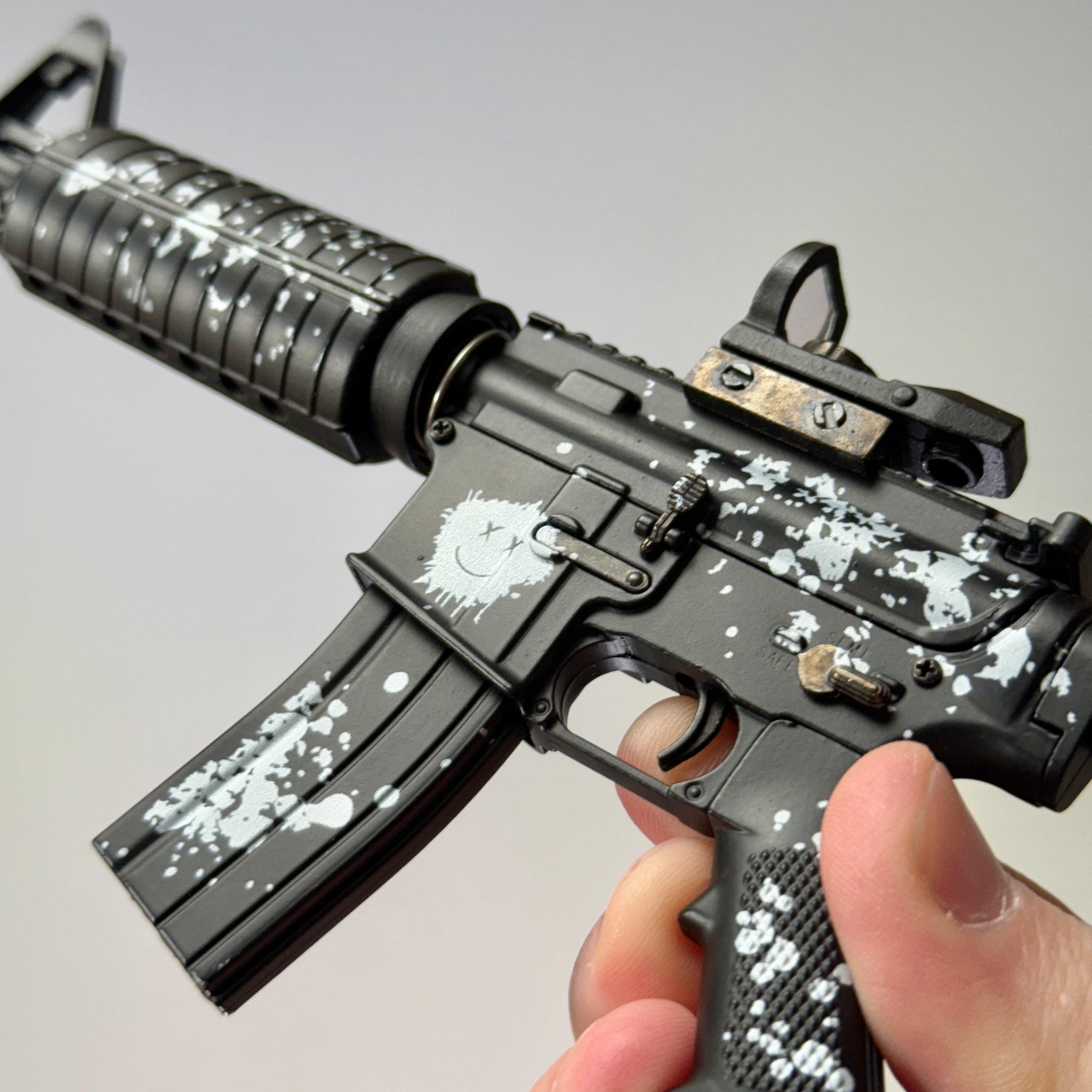 AR15 'Smile More' Model - Roman Atwood